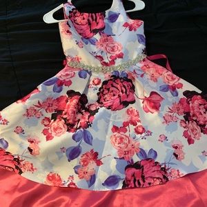 Girls dress